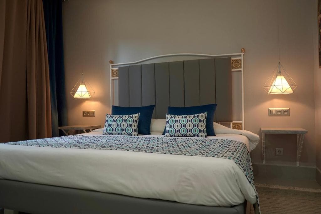 Photos de Suite Hôtel Les Charmilles & Spa — 2