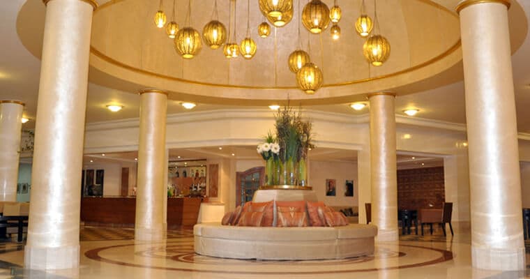 Marhaba Club (Interdit aux célibataires) — 1