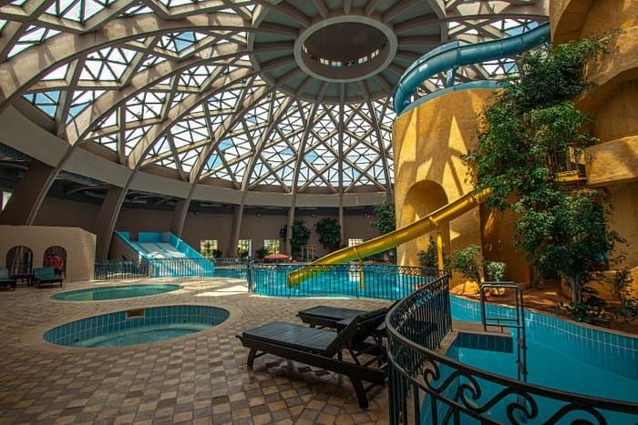 Suite Hôtel Les Charmilles & Spa